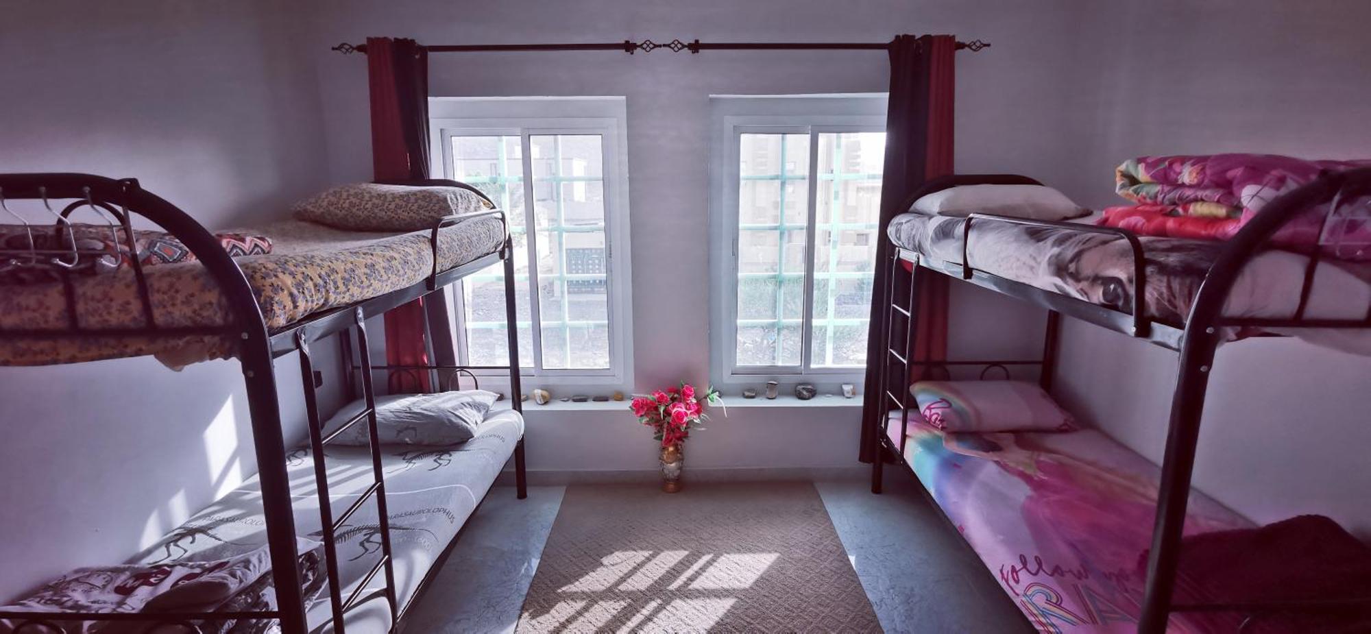 Al Ḩamrāʼ 228Hostel מראה חיצוני תמונה